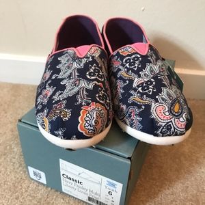 Navy Paisley Liberty® Youth Classics Size 6 or 8